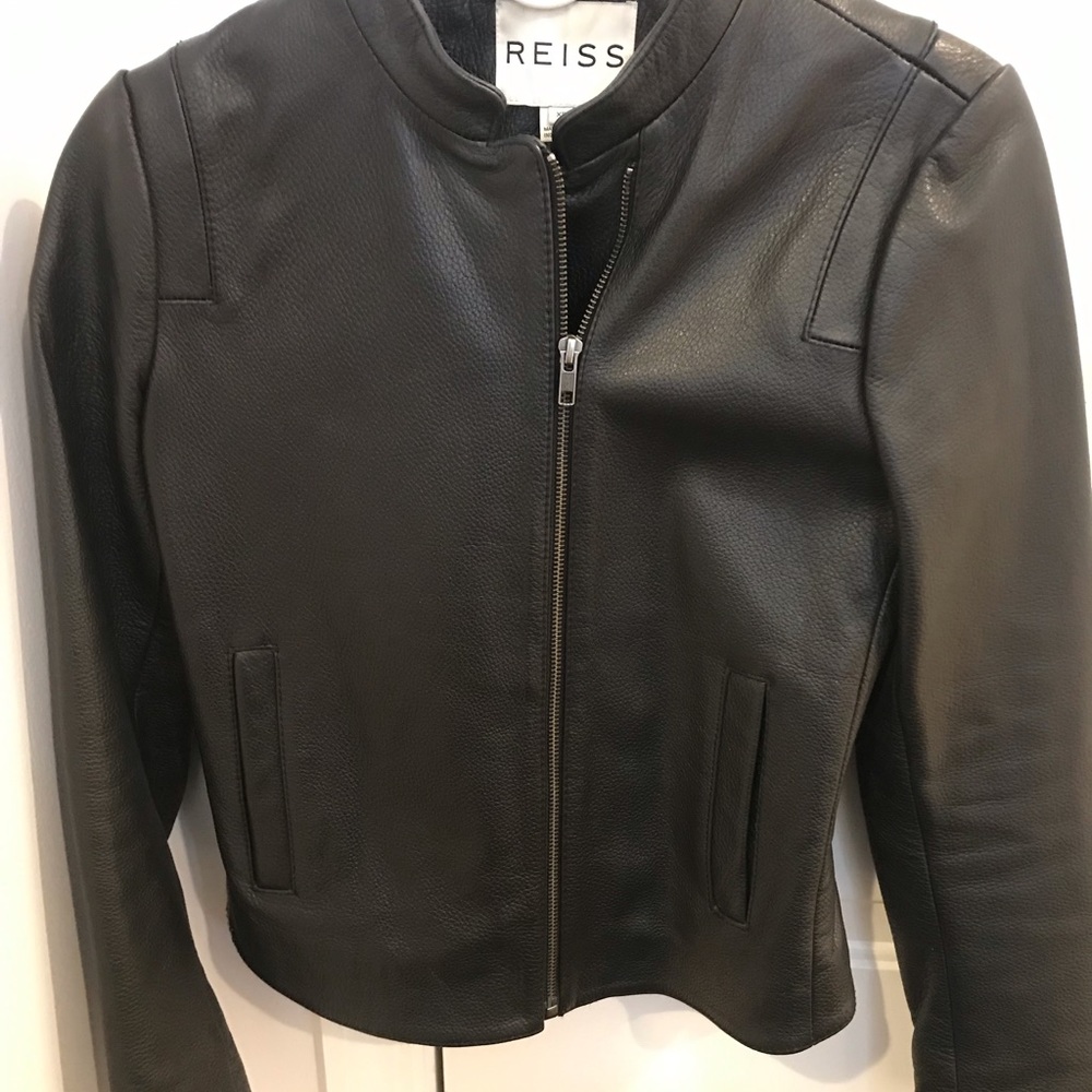 Reiss leather coat size XS. In perfect condition.